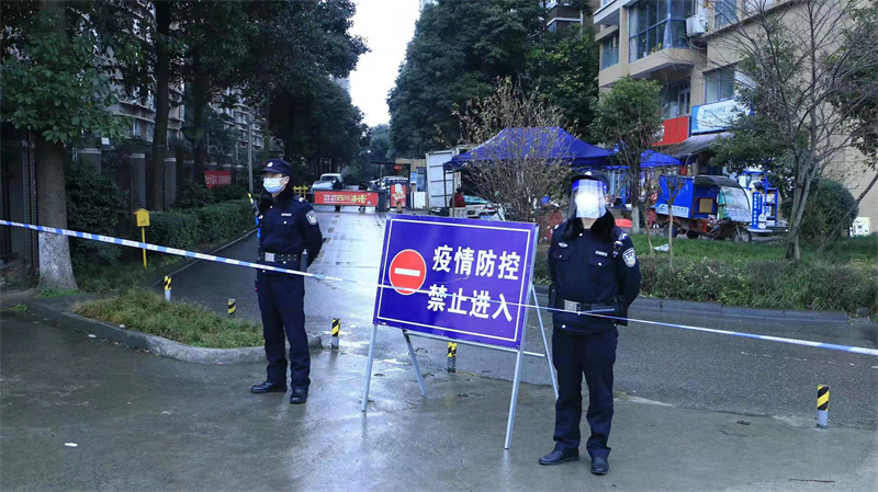 疫情封禁地区拍摄图片(疫情封禁地区拍摄图片真实)-第3张图片